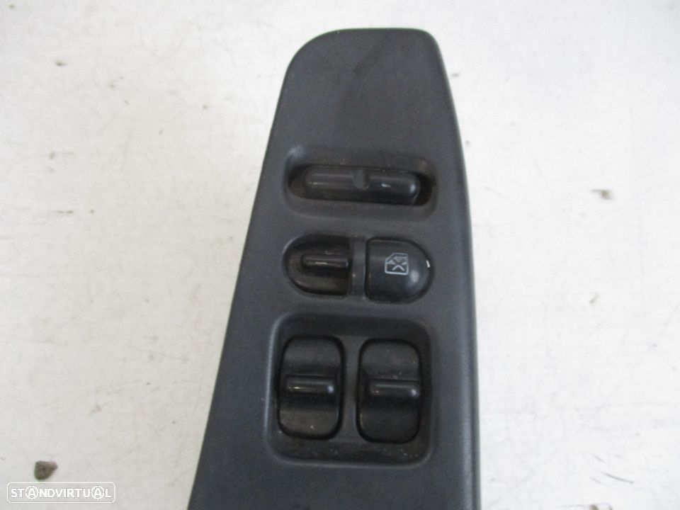 Comando Botoes interruptor vidros Nissan Sunny - 1