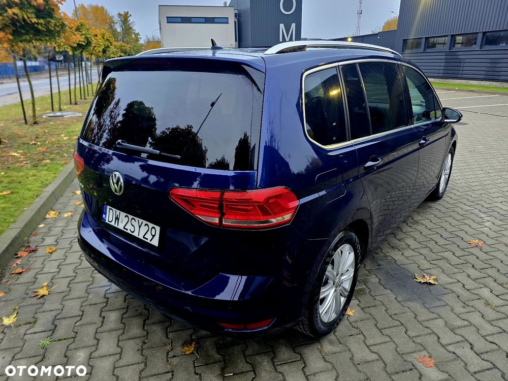 Volkswagen Touran 2018 photo 5
