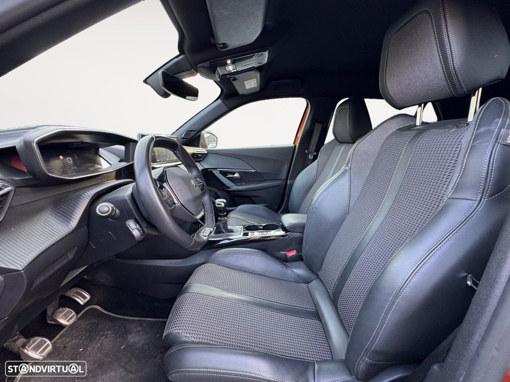 Peugeot 2008 1.2 PureTech GT - 9