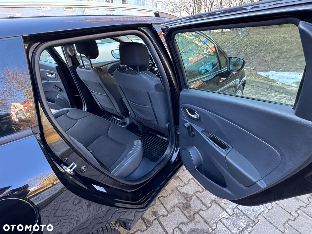 Renault Clio - 9