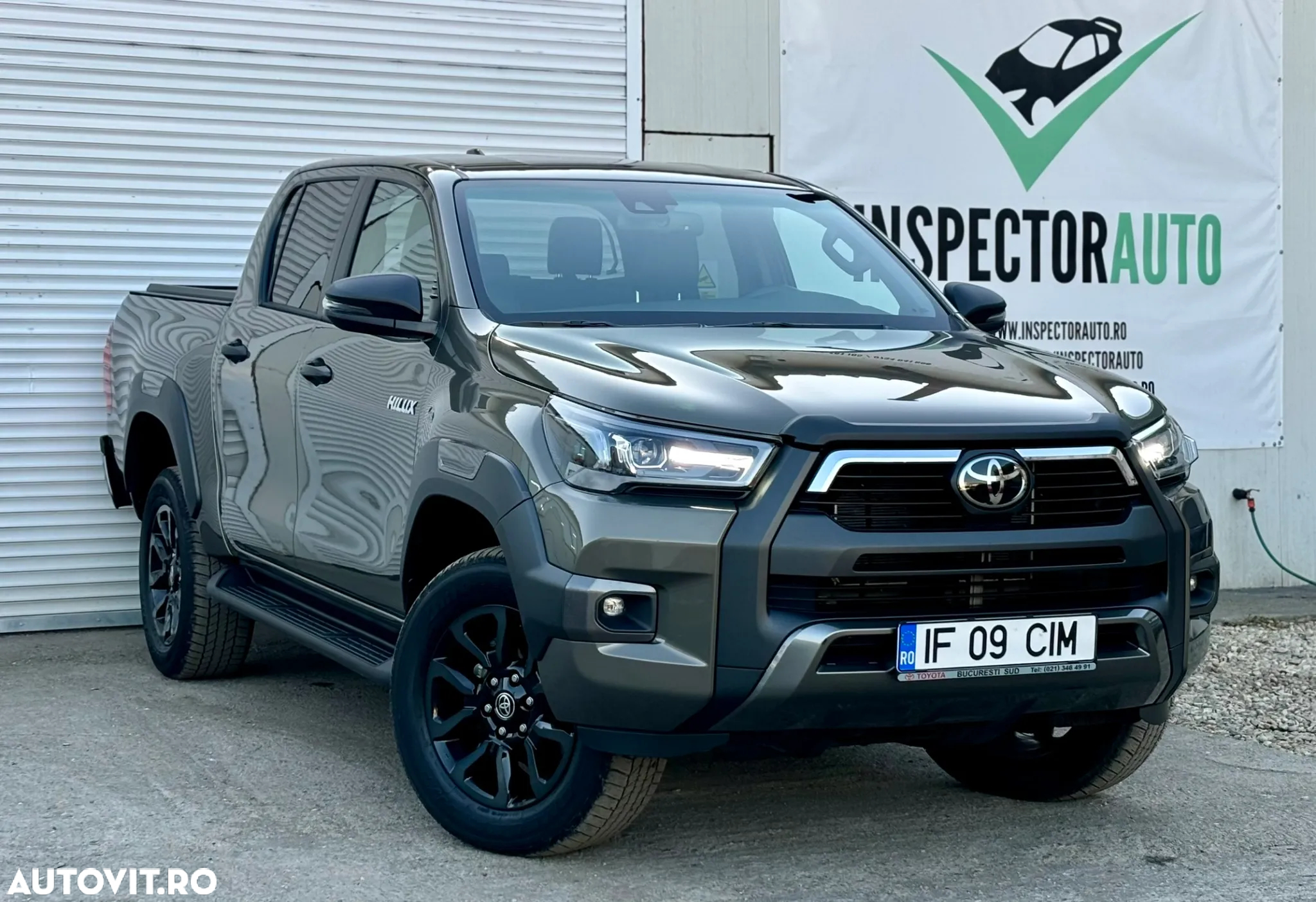 Toyota Hilux 2.8D 204CP 4x4 Double Cab AT Invincible - 9