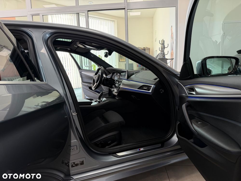 BMW Seria 5 - 32