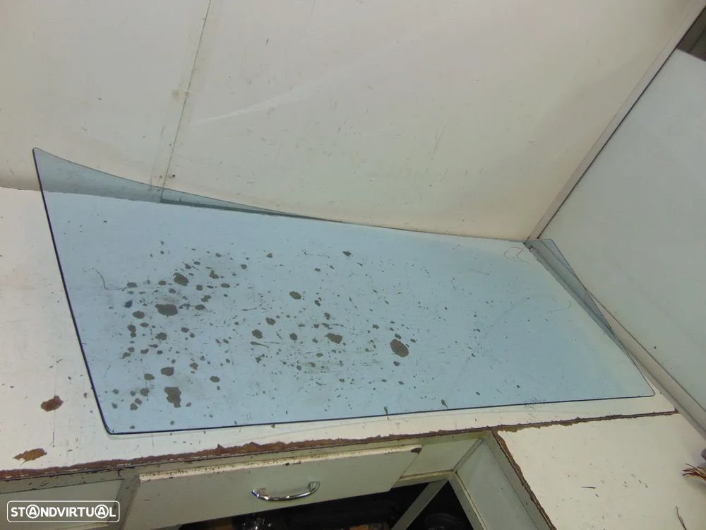 Datsun 1600 sss para-brisas - 4