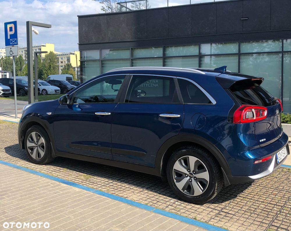 Kia Niro 1.6 GDI Hybrid L Business Line - 3