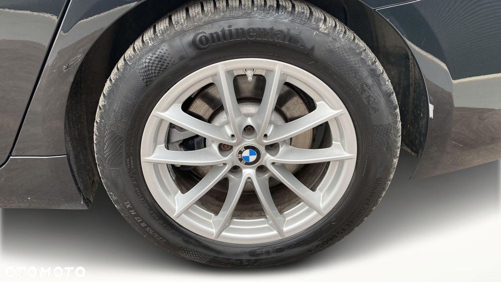 BMW Seria 5 520d xDrive - 15