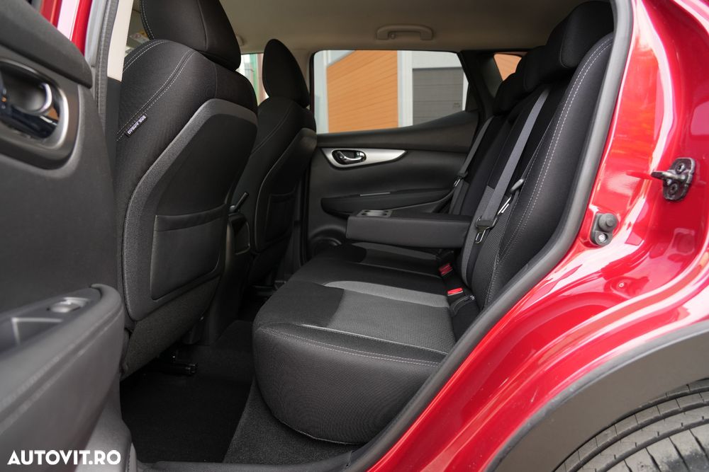 Nissan Qashqai 1.3 DIG-T DCT AKARI - 16