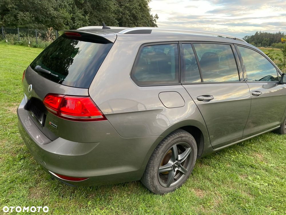Volkswagen Golf 1.6 TDI BMT Comfortline - 18