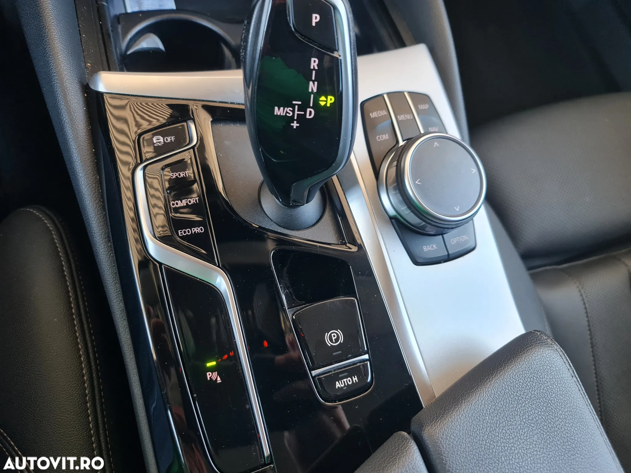 BMW Seria 5 530d xDrive Touring Aut. - 17