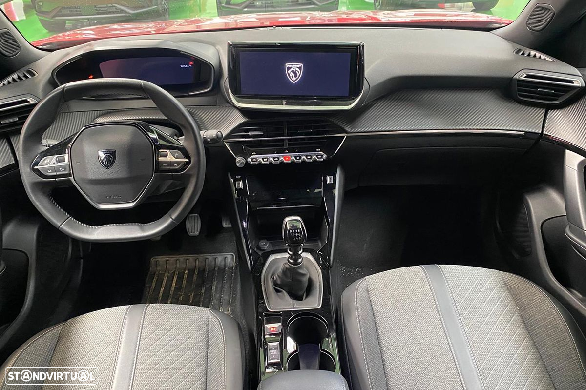 Peugeot 2008 1.2 PureTech Allure - 6
