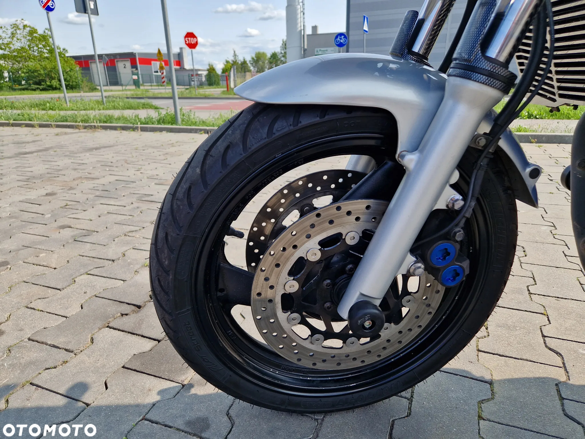 Yamaha FZS - 17