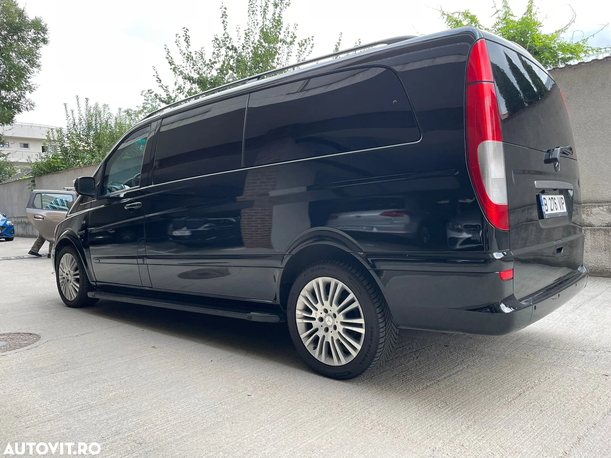Mercedes-Benz Viano - 11