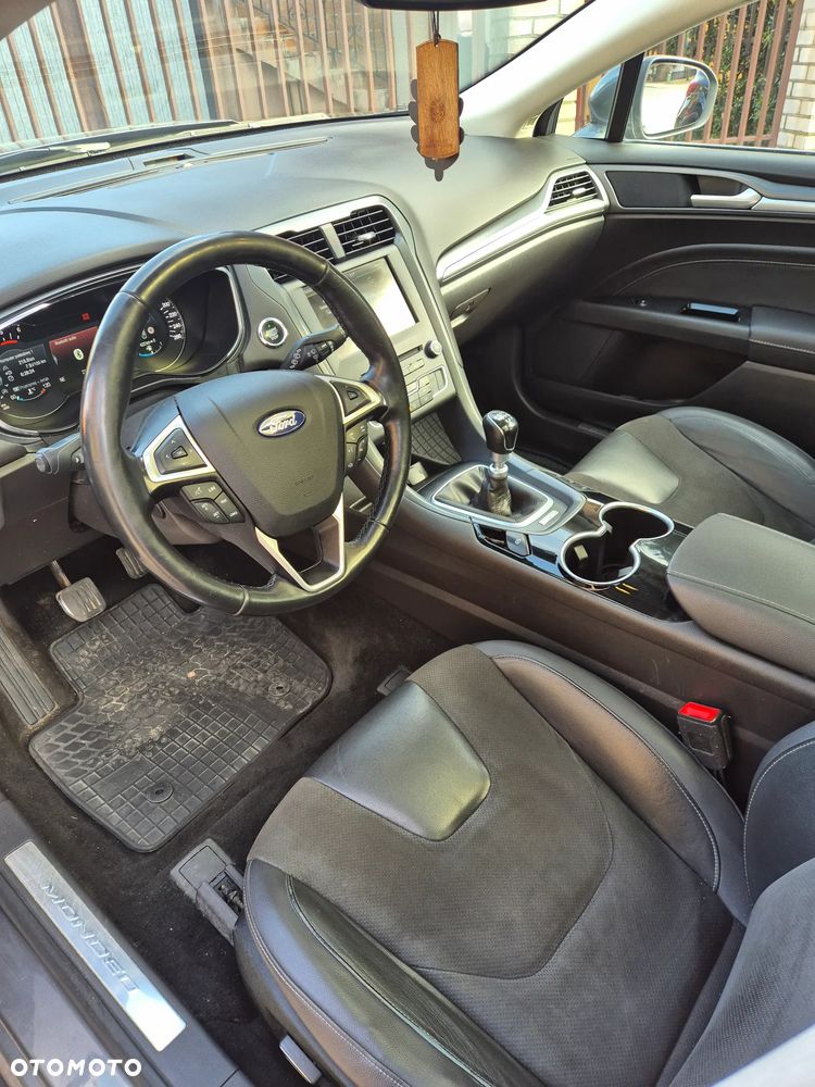 Ford Mondeo 2.0 TDCi Titanium - 13