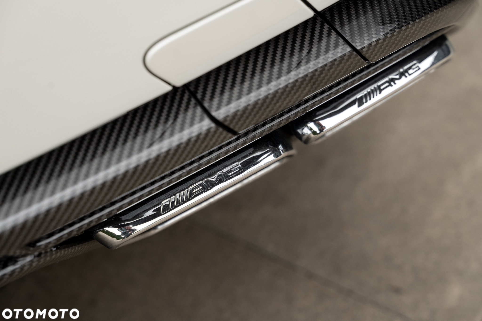 Mercedes-Benz Klasa C 63 AMG - 16