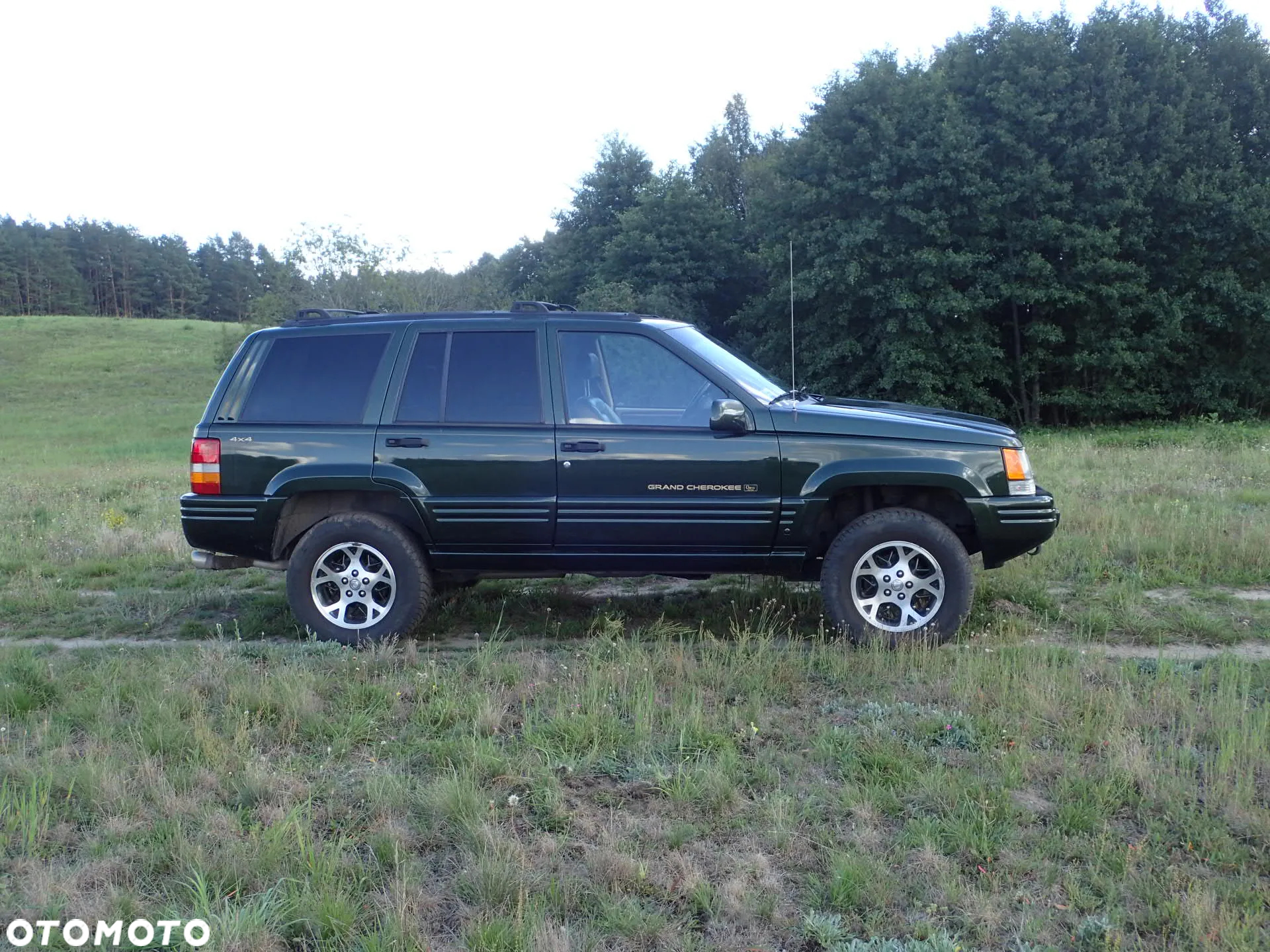 Jeep Grand Cherokee - 25