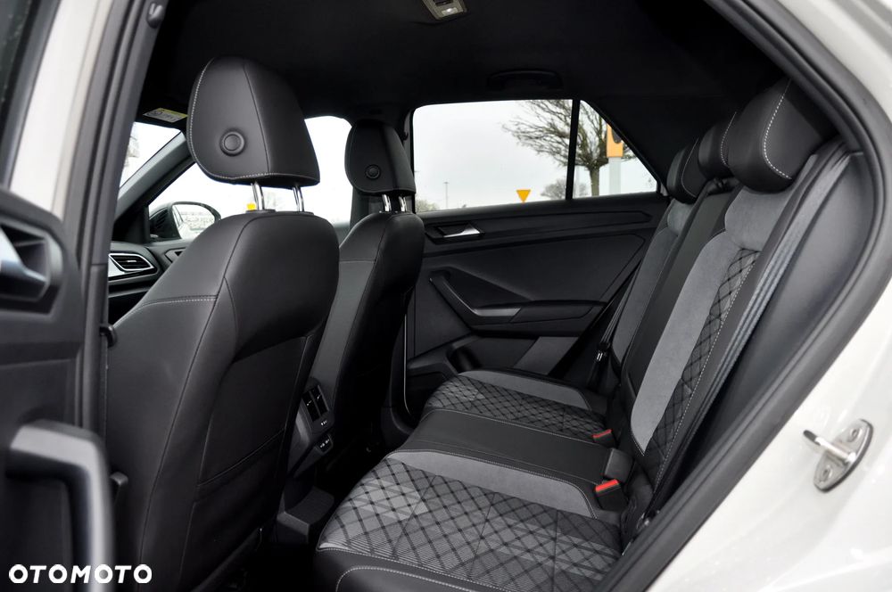 Volkswagen T-Roc 2.0 TDI SCR 4MOTION DSG R-Line - 23