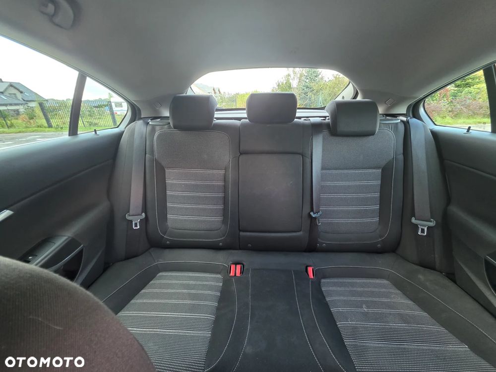 Opel Insignia - 17