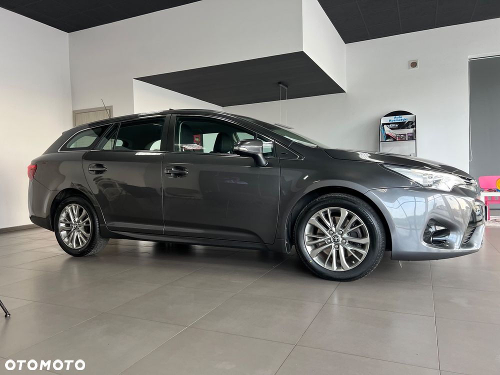 Toyota Avensis - 7