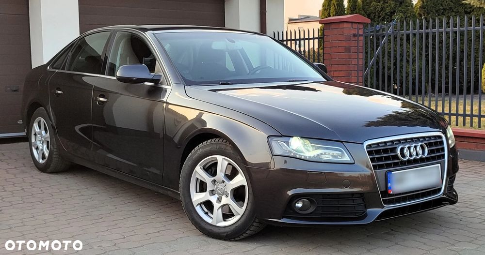 Audi A4 Limousine - 4