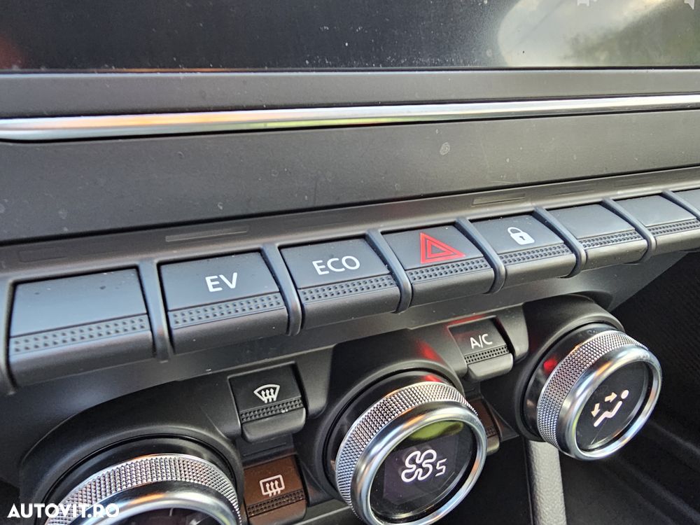 Renault Clio E-TECH Hybrid 140 BUSINESS EDITION - 26