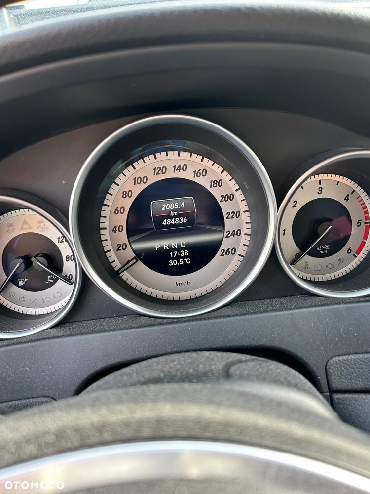Mercedes-Benz Klasa C 250 CDI BlueEff 4-Matic Classic - 12