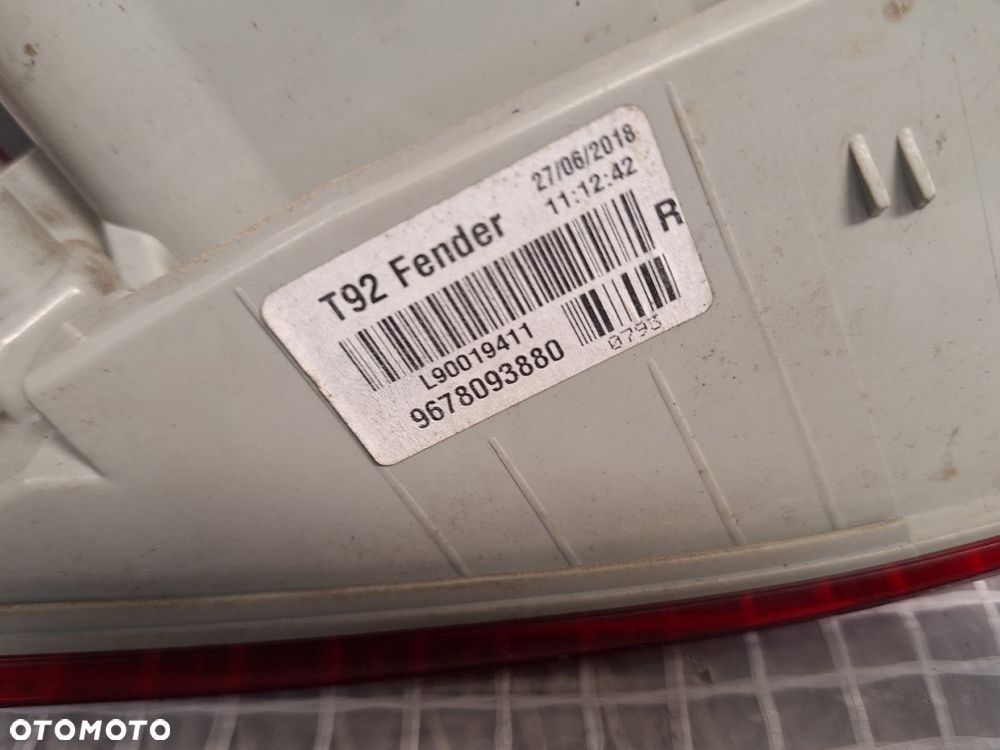 lampa tyl tylna prawa peugeot 308 II t9 2013-2017 kombi sw 9678093880 europa orginal demontaz - 5