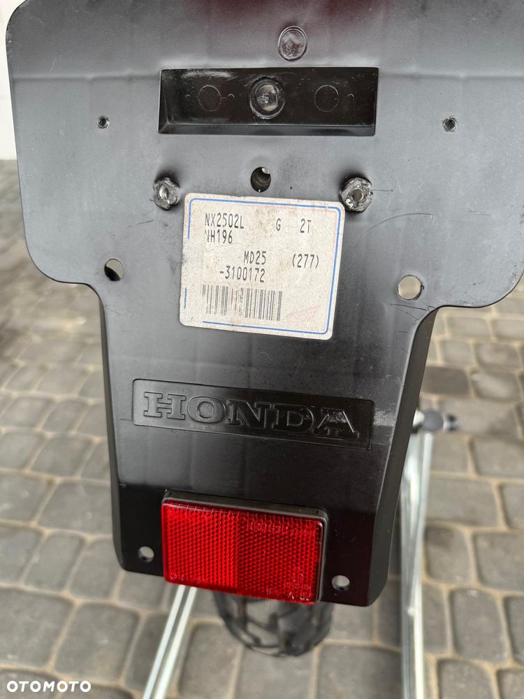 Honda NX - 16