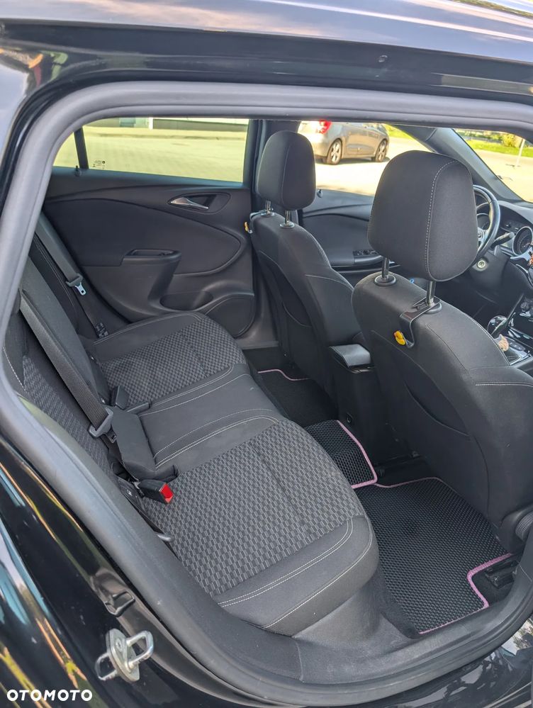 Opel Astra 1.6 CDTI Dynamic S&S - 8