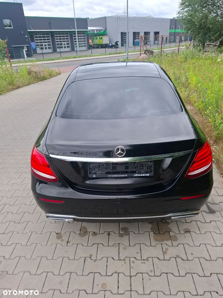 Mercedes-Benz Klasa E 200 d 9G-TRONIC - 9