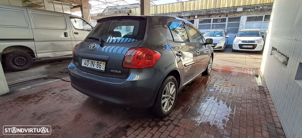Toyota Auris 1.33 VVT-i - 12
