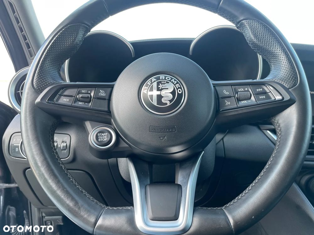 Alfa Romeo Giulia 2.0 Turbo Sprint - 27