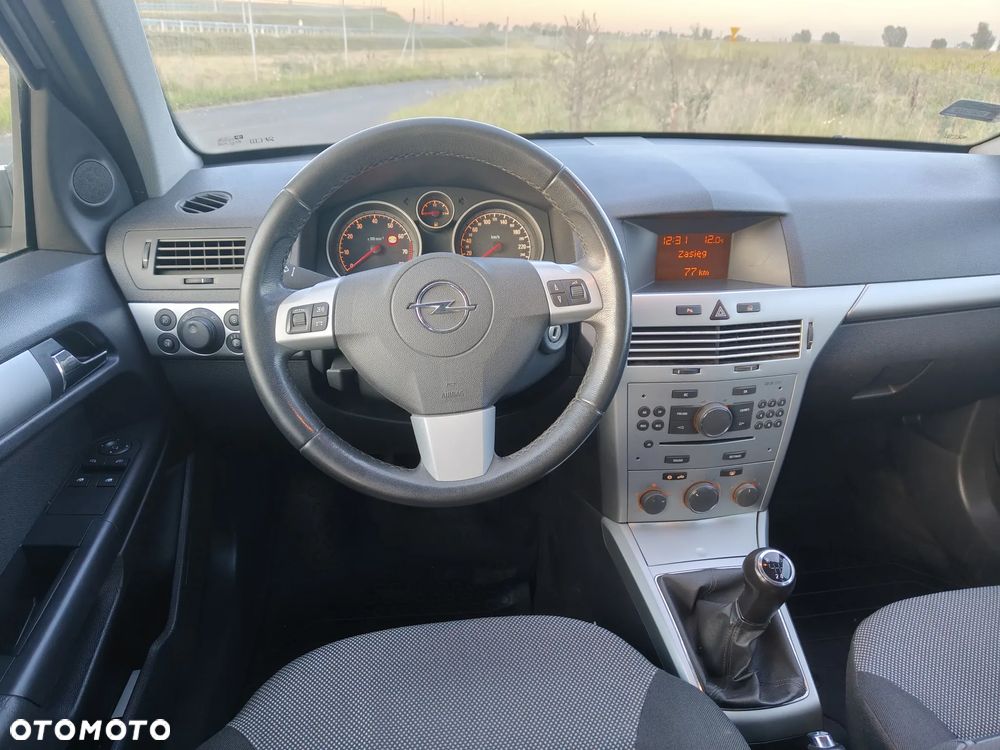 Opel Astra - 18