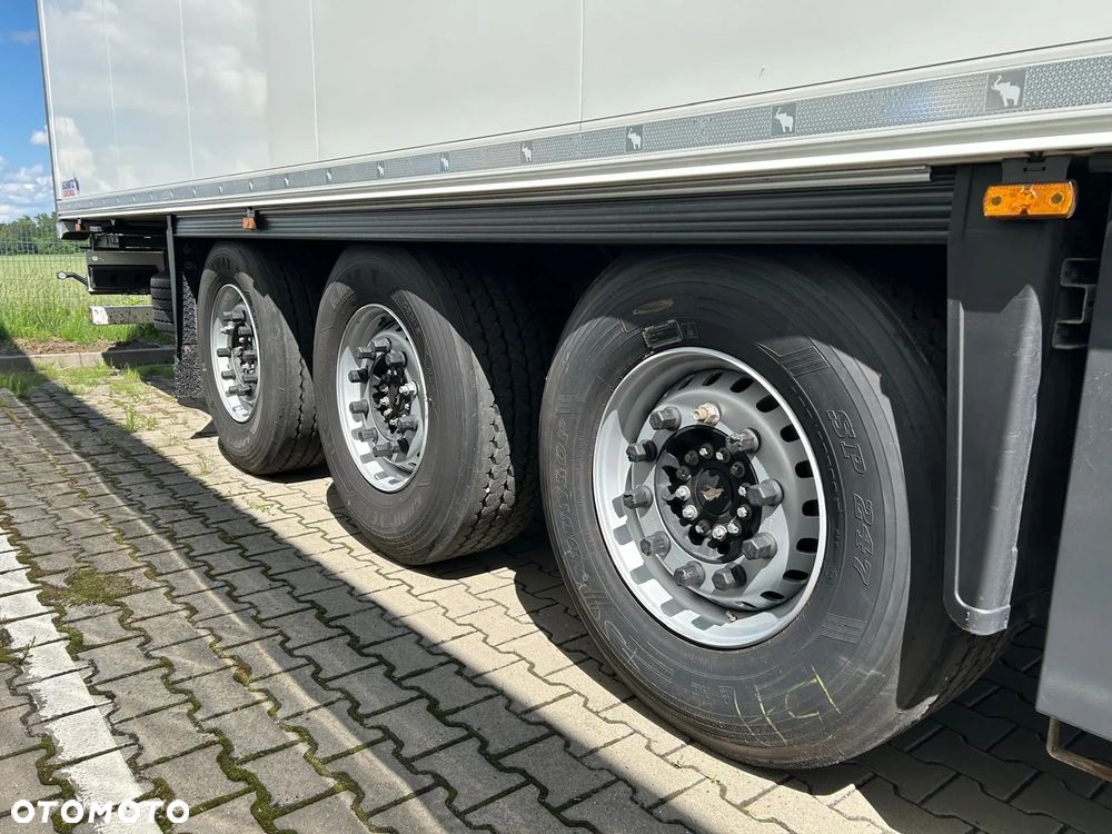 Schmitz Cargobull ThermoKing SLXi300; Dopplestock; Uchwyty promowe, Paleciara - 13