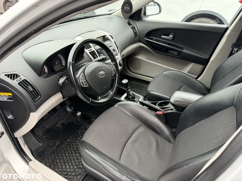 Kia Ceed 1.6 Crdi Comfort + - 8