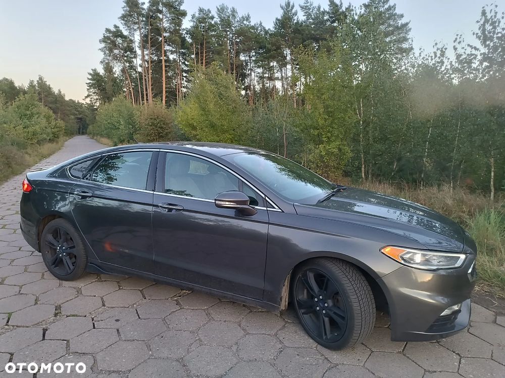 Ford Fusion - 13