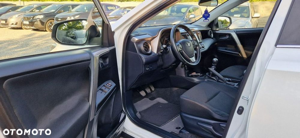 Toyota RAV4 - 14