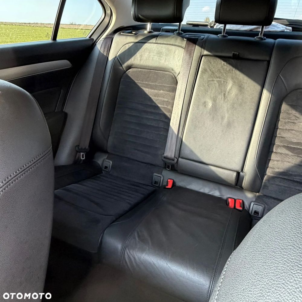 Volkswagen Passat 2.0 TDI BMT Highline DSG - 12