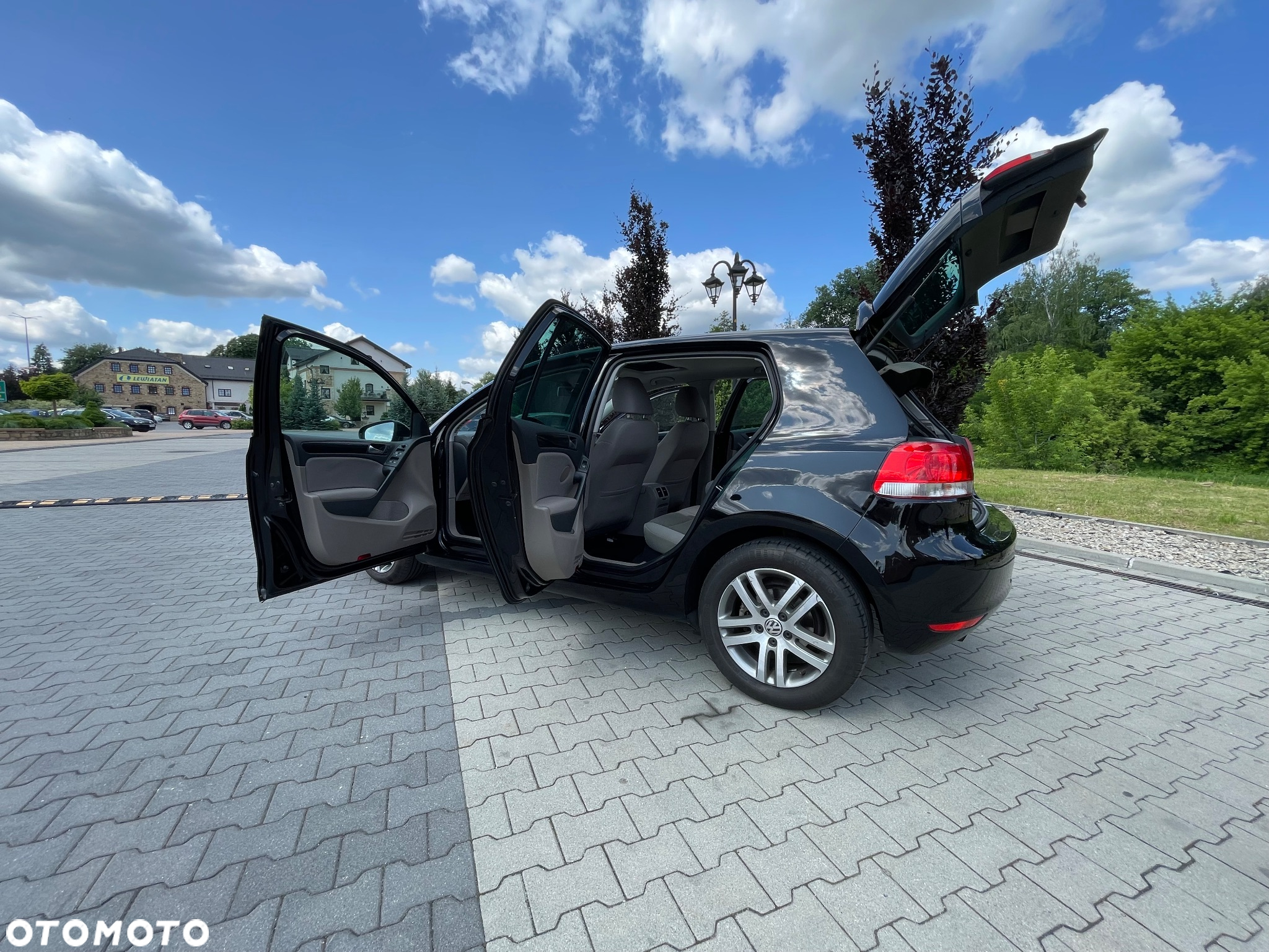 Volkswagen Golf 1.6 TDI DPF Trendline - 6