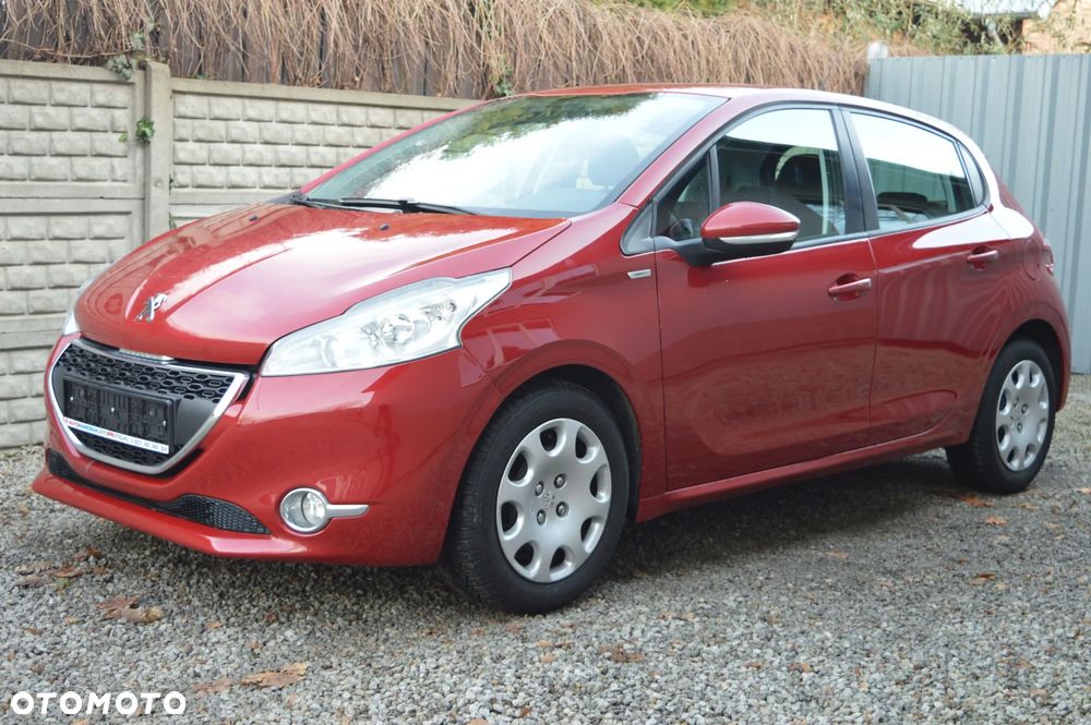 Peugeot 208 - 2