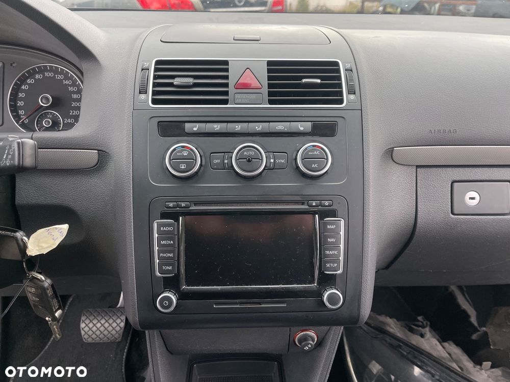 Volkswagen Touran 2.0 TDI DPF DSG MATCH - 15