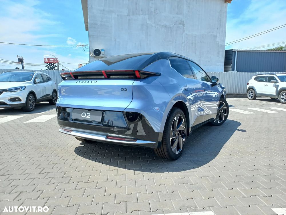 Lynk&Co 02 - 4