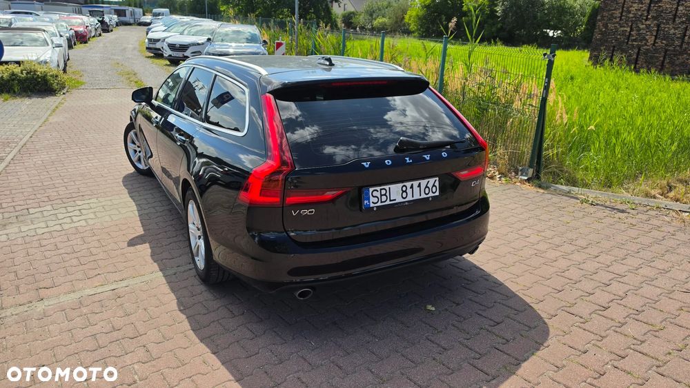 Volvo V90 D4 Geartronic Momentum - 24