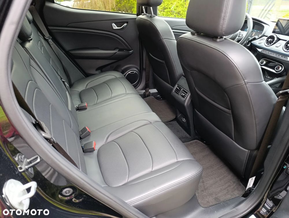 Seres 3 53kWh Luxury - 36