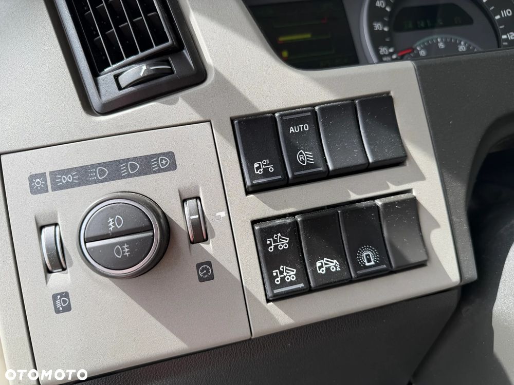 Volvo FM370 6X2 EURO6 - 25