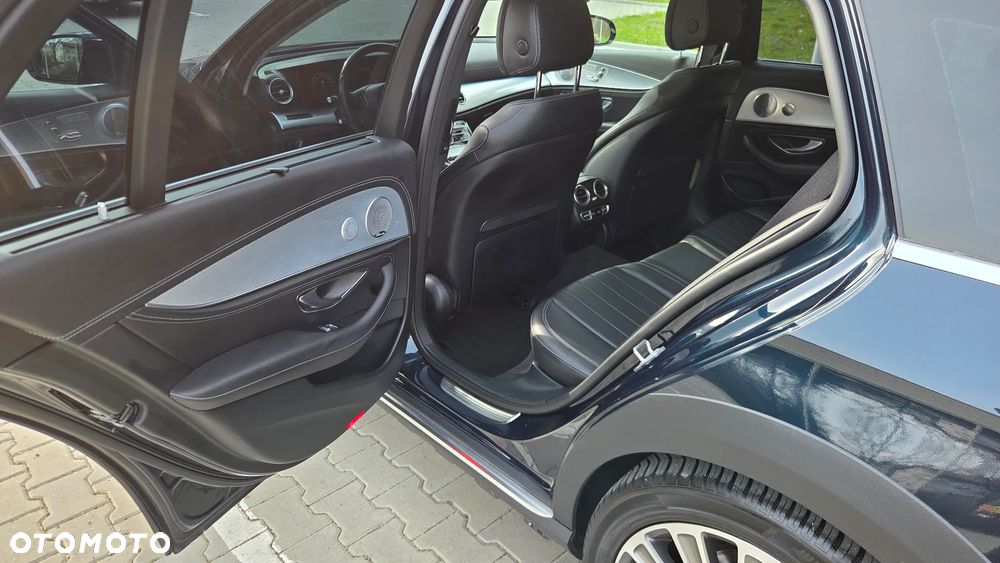 Mercedes-Benz Klasa E 350 d 4Matic 9G-TRONIC - 21