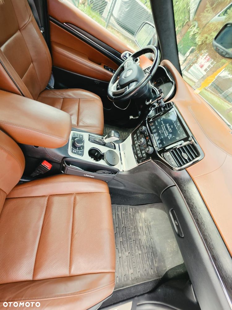 Jeep Grand Cherokee 3.6 V6 Summit - 13
