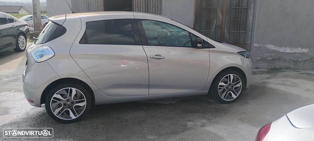 Renault Zoe (c/ Bateria) 41 kwh Intens - 6