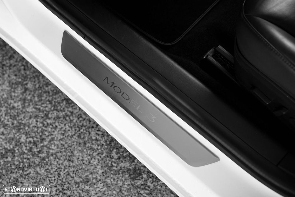 Tesla Model 3 Long Range AWD Dual Motor - 37