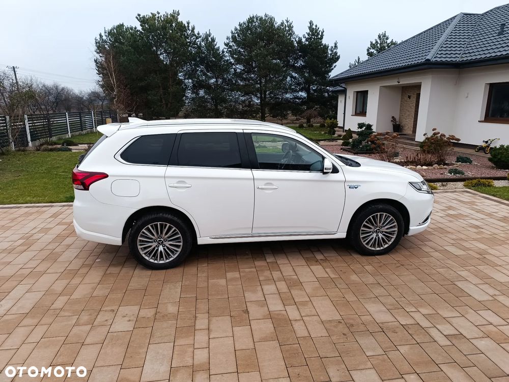 Mitsubishi Outlander 2.4 4WD Diamant+ - 14