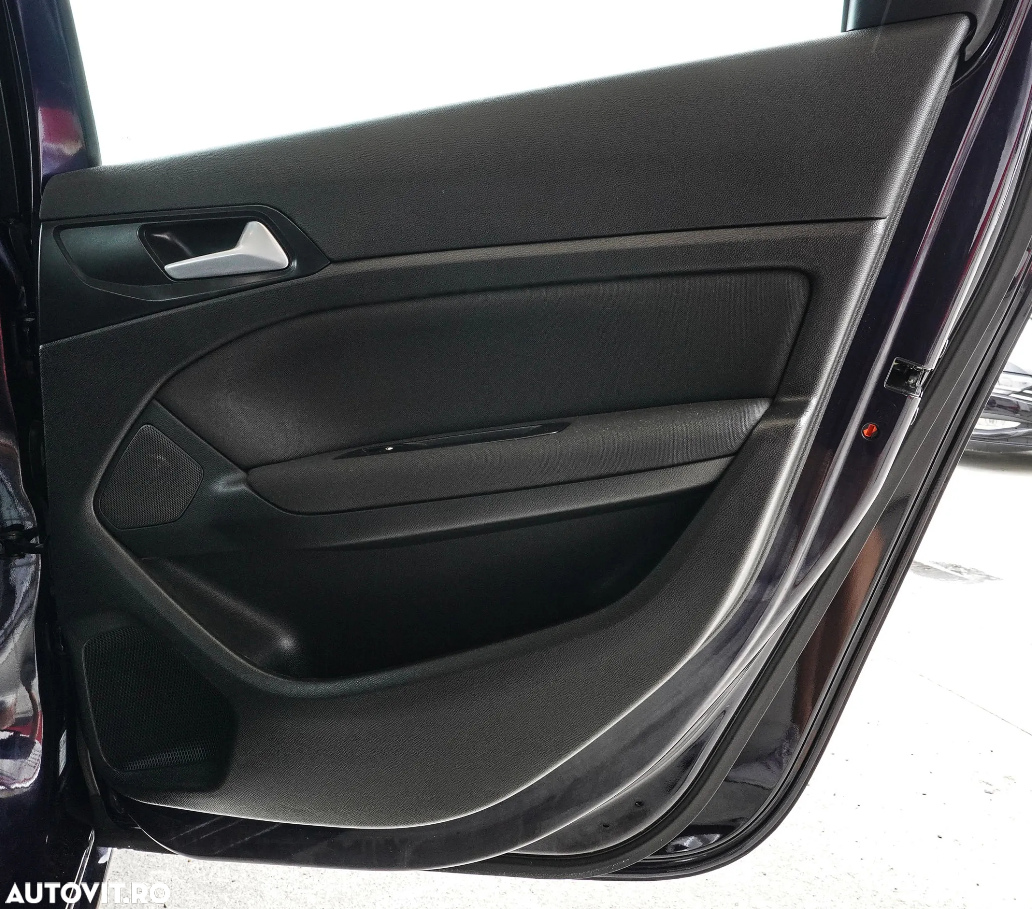 Peugeot 308 SW 1.5 BlueHDi FAP STT EAT8 Allure - 27