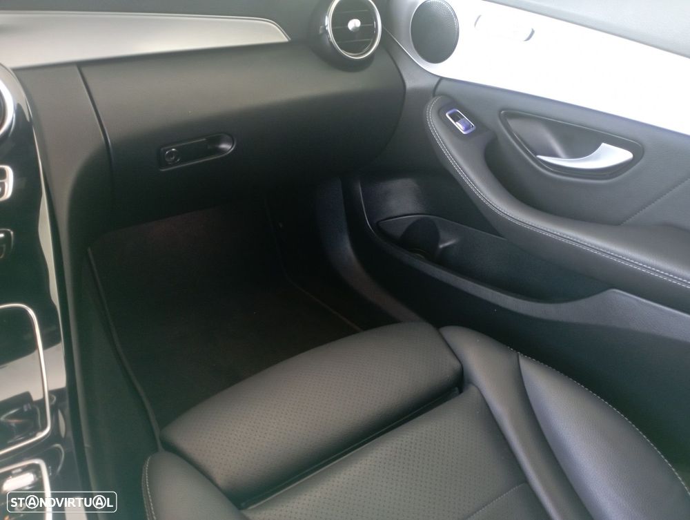 Mercedes-Benz C 300 de AMG Line - 12